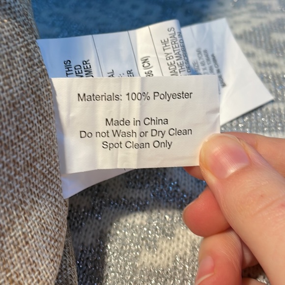 NWT Merry Christmas Holiday Cardinal Bird Accent Throw Pillow Set (2) 18 x 18 - Picture 3 of 3